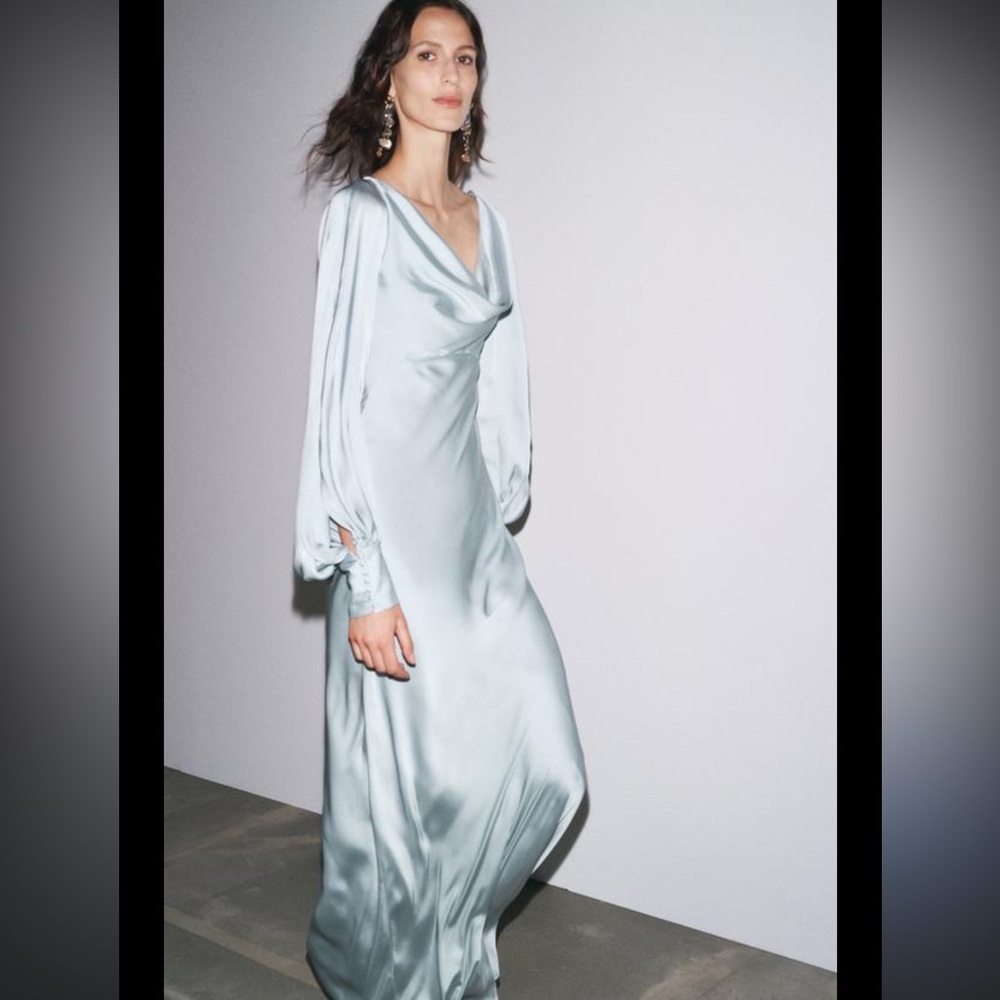 Zara satin long dress with open back - Picture 4 of 4